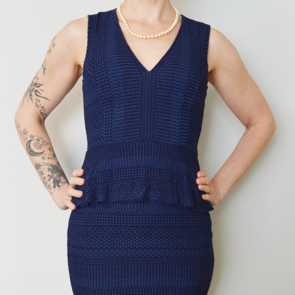 BCBG blue v neck dress. Zipper back. Super soft - Picture 3 of 4
